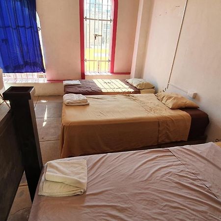 Taiyari Hostal Monterrey Buitenkant foto