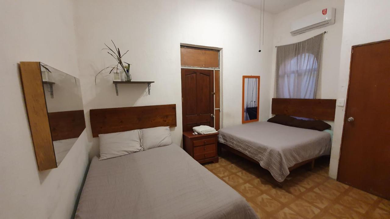 Taiyari Hostal Monterrey Buitenkant foto